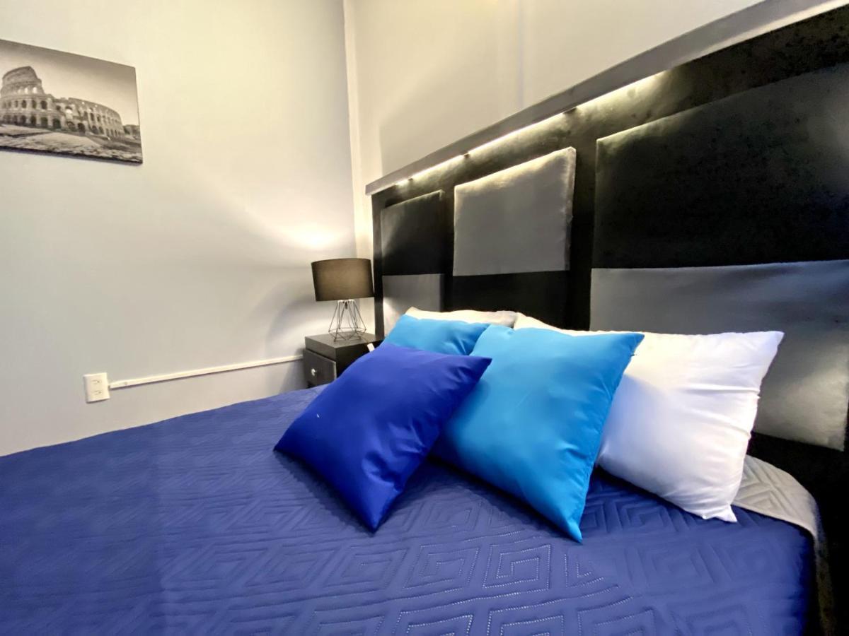 Roomies Hostel Cibeles Мехико Экстерьер фото