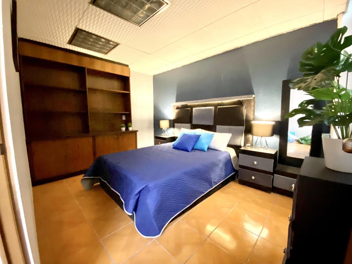 Roomies Hostel Cibeles Мехико Экстерьер фото