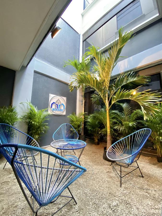 Roomies Hostel Cibeles Мехико Экстерьер фото